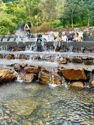 ขับรถตรงจากหนานหนิง 1.5 ชั่วโมง | สัมผัสสวรรค์แห่งหุบเขาที่มีอุณหภูมิ 22 องศาเซลเซียส เหมือน "เครื่องปรับอากาศธรรมชาติ" หนานหนิงร้อนอบอ้าวเกินไปหรือเปล่า? ขับรถเพียงไม่นานก็จะถึงซุยจินซุนจวงในอำเภอมาซาน