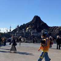 集外國風情及機動遊戲一身的東京迪士尼海洋樂園