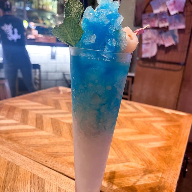 【適合一班人小酌一杯聊天的地方】