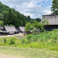 現時生活中嘅茅屋部落-日本相倉合掌村