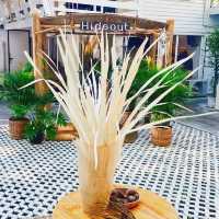 ร้าน Hideout Beach and Cafe