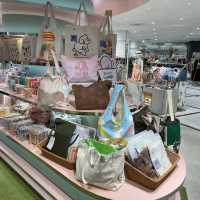 Eat, play, shop and enjoy at Shaw Centre!