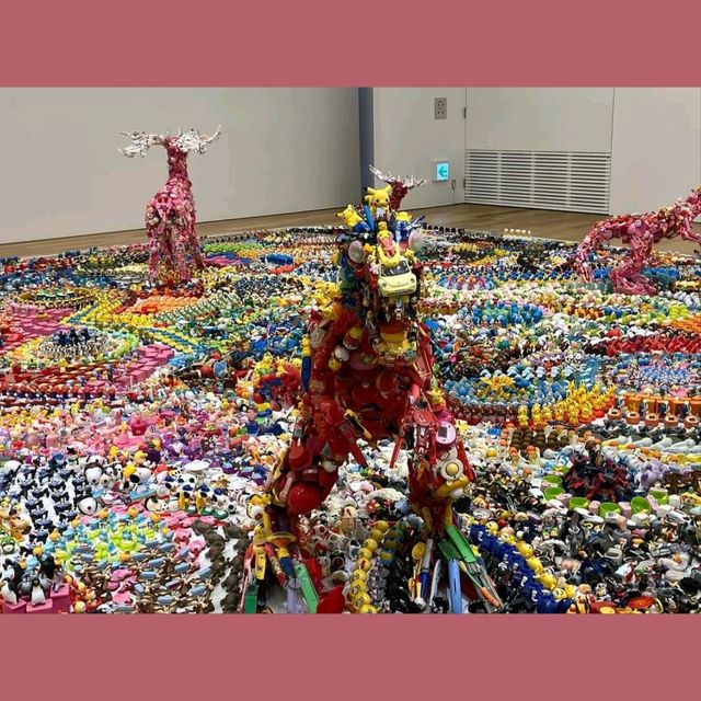 玩具成恐龍 - 不知火美術館