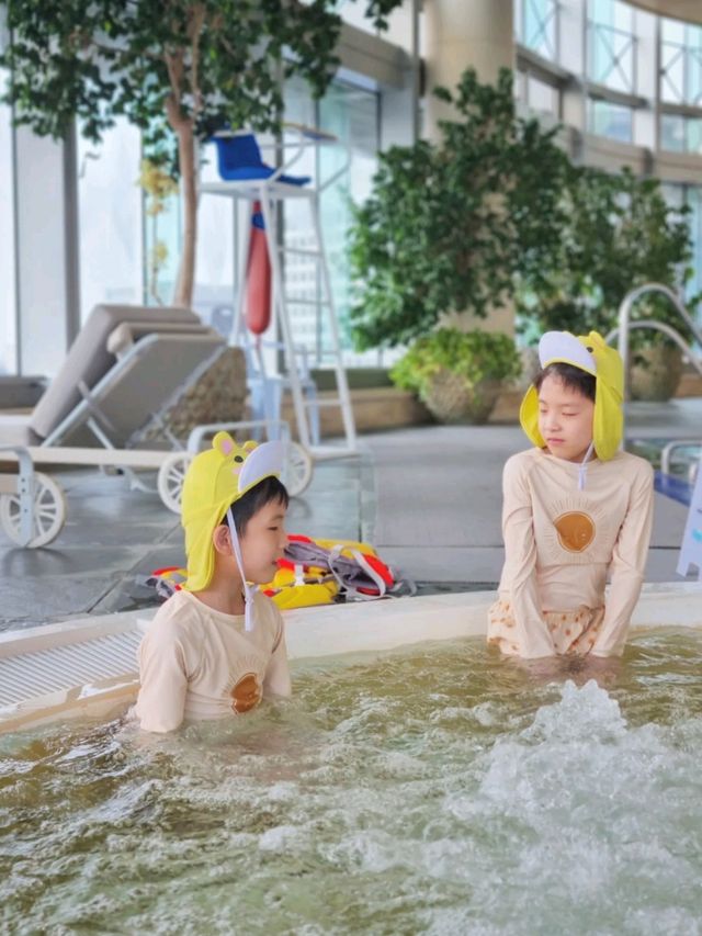 뜨끈한 자쿠지가 있어 키캉스에 딱👌