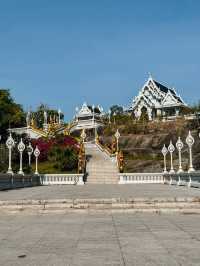 Wat Kaeo Korawaram - beautiful Krabi temple