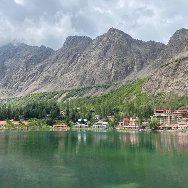 Shangri-La Lake, Skardu