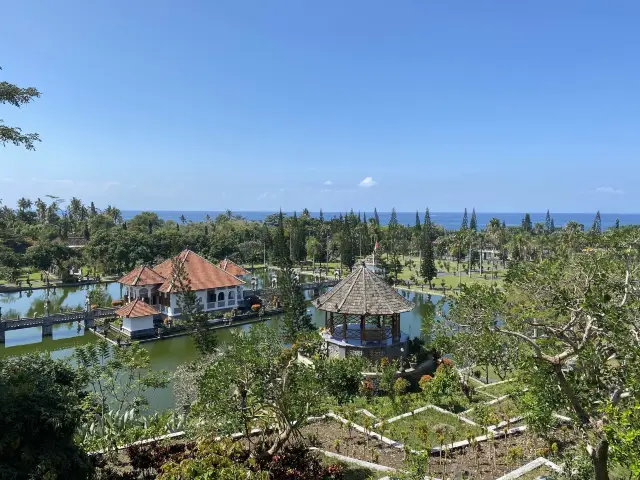 Ujung water palace