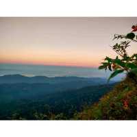 ยอดดอยผ้าห่มปก ความสูงที่ 2285เมตร⛰️🌥️