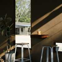 Behind The Mountain Camping & Café-LAKE VILLA