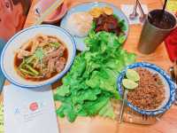 咁耐無去泰國旅行，突然好想食船麵，上網搵，好多人都推介呢間阿叔泰麵，一於放工約埋同事一齊去試吓先～