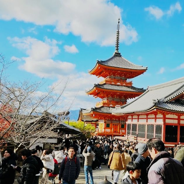 Red maples at Kiyomizu-dera Temple 