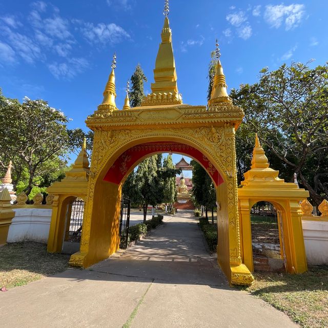 Serene Splendor: Wat That Khao