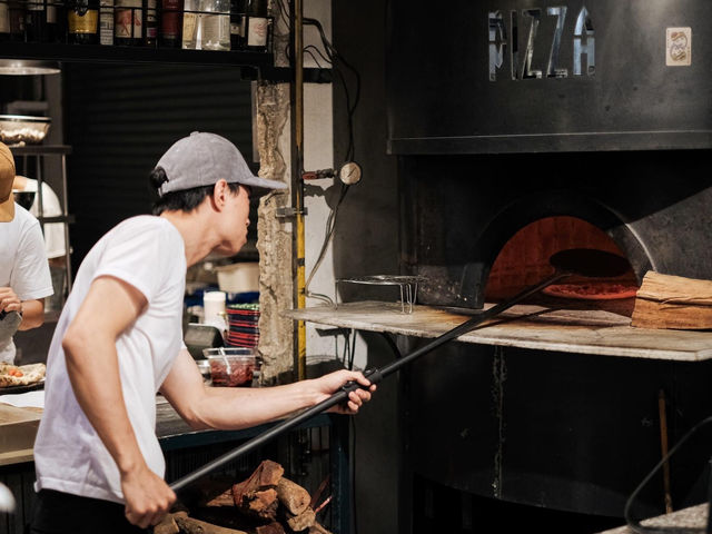 Adirak Pizza