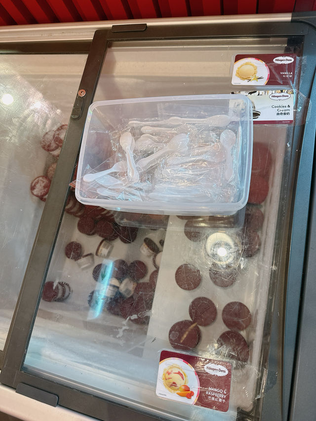 中式宮廷風正宗成都麻辣火鍋｜九龍坎麻辣火鍋