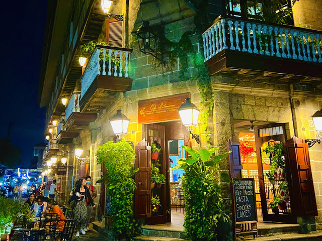 Cafe Intramuros 