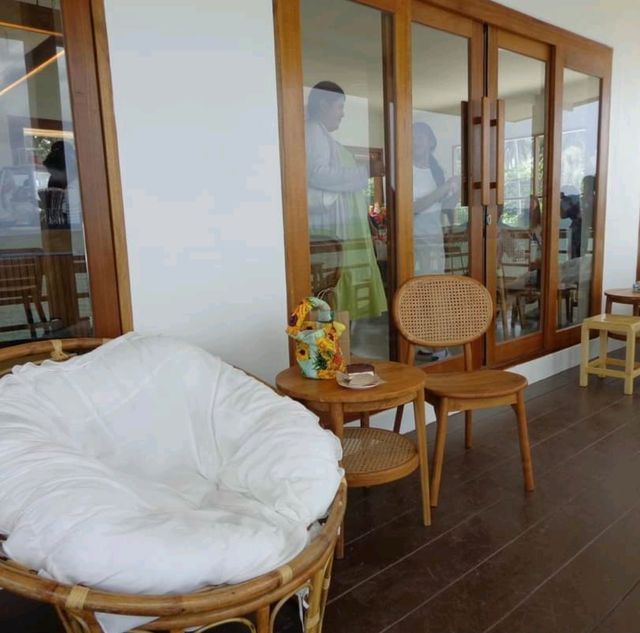 NaWa  Cafe