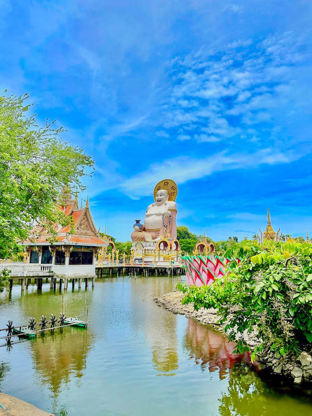 Wat Plai Laem 