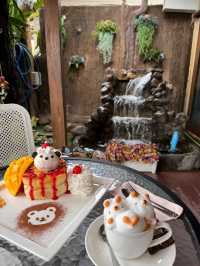 Bear Hug Cafe'