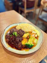 【北角】嚮和風料理：慢煮豬軟骨日式咖哩料理