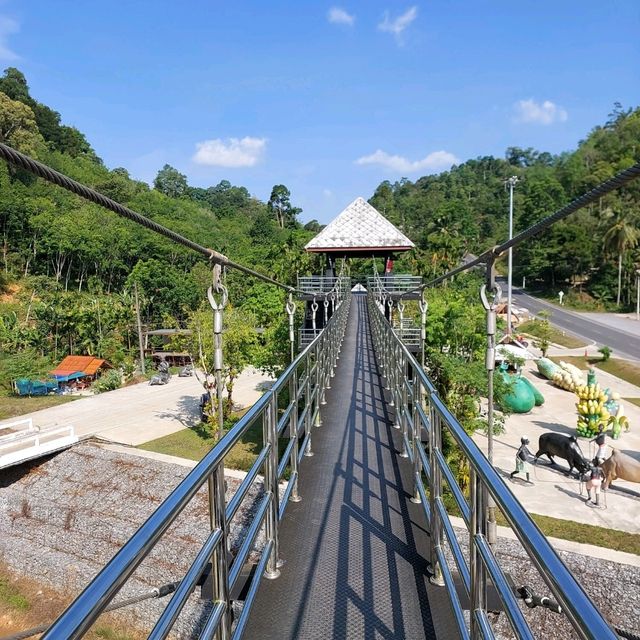 แห่งท่องเที่ยว จุดเช็คอินเขาช้างสี 