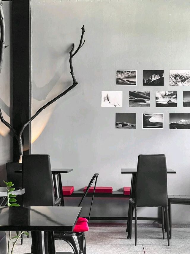 Z M d cafe' Specialty Coffee 