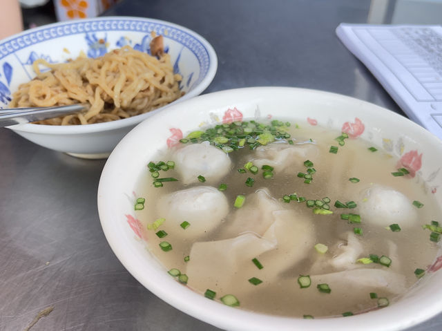 臺南中西區 吃的是一個歲月的記憶 福榮小吃店阿瑞意麵