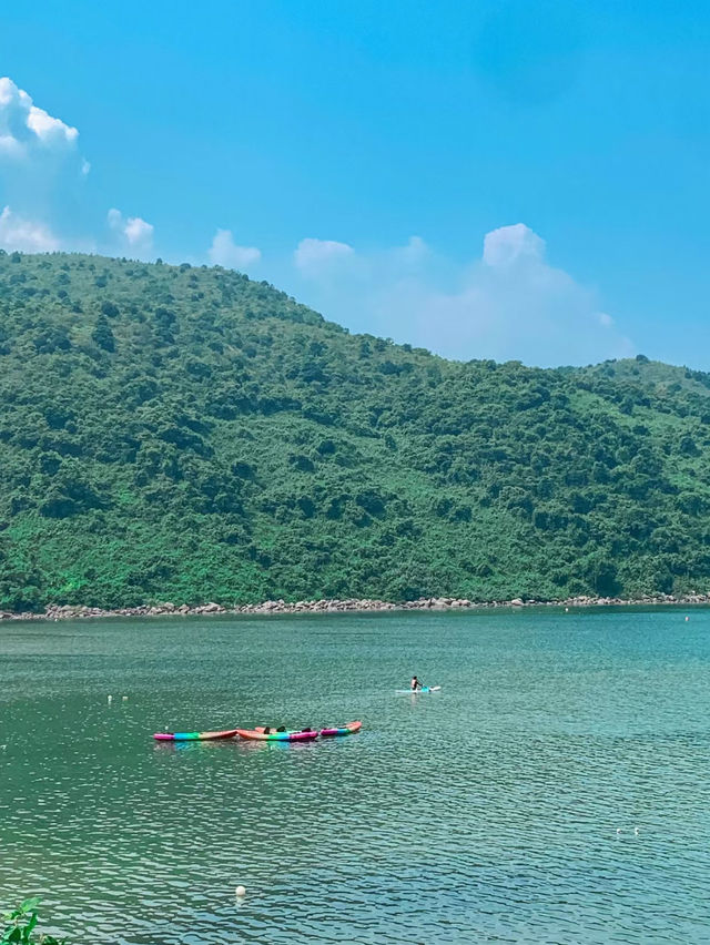 海下灣：與小丑魚共舞的玻璃海夢境