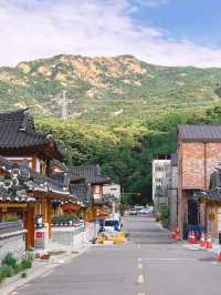 Step Back in Time: Eunpyeong Hanok Village 🇰🇷🏘️