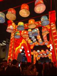 Bright Lights Along Nanjing’s Pedestrian Street 🇨🇳