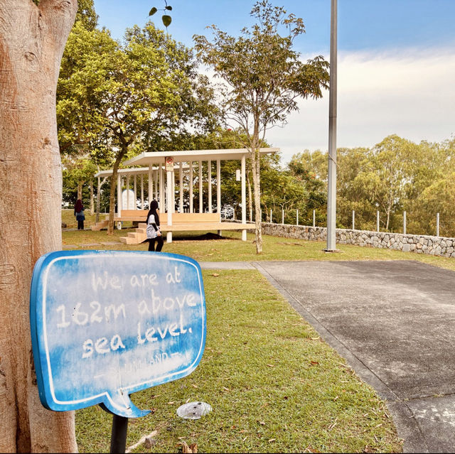 "Review of S2 Hill Park: A Family-Friendly Destination with Scenic Views and Fun Amenities"