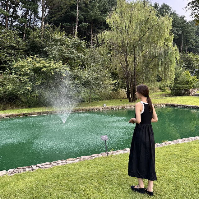 푸르른 정원과 로맨틱한 분수가 아름다운 에덴낙원⛲️