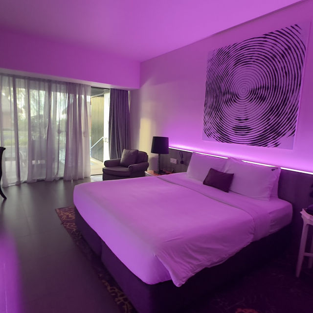 Enjoy Underwater Music Pool at Hard Rock Hotel! 🎸🇲🇾