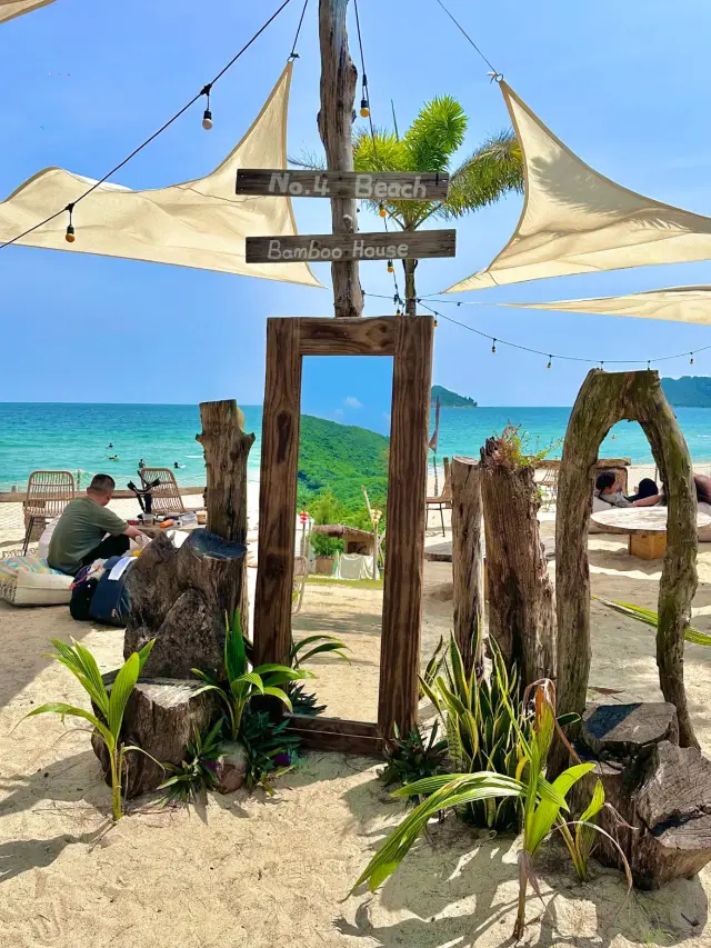 Shenzhen Xichong Beach: Relax at the 'Sun and Sand' Party