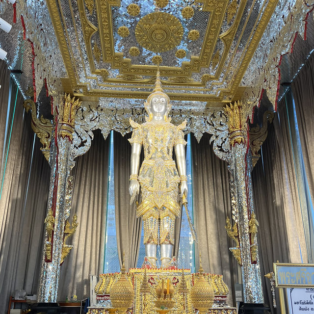 วัดท่าซุง วัดงามเมืองอุทัย
