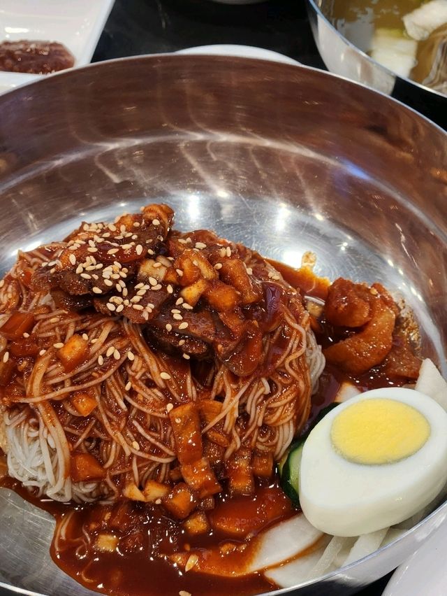 작은 가게에서 확장이전까지 한 부평동 부부면옥