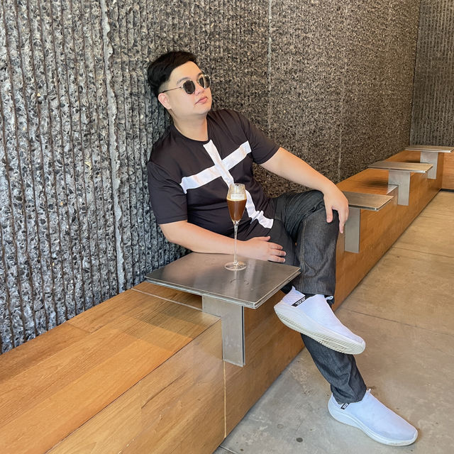 Roast8ry Flagship Store คาเฟ่ดังย่านนิมมาน 