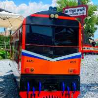 คาเฟ่ ที่มีรถไฟจิ๋ว