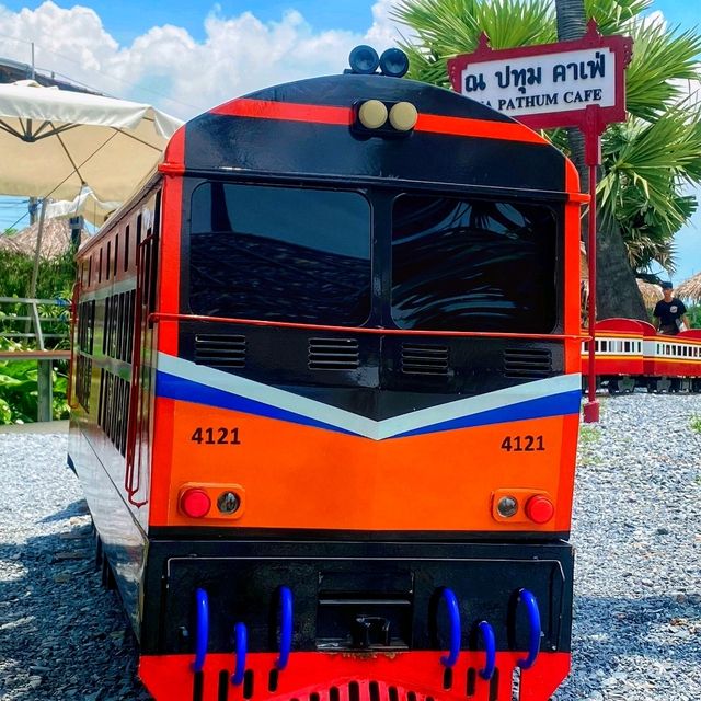 คาเฟ่ ที่มีรถไฟจิ๋ว