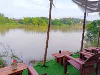 ดิ แอนธีค ริเวอร์ไซด์ The Antique Riverside