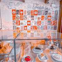  Ling Chen Cafe 