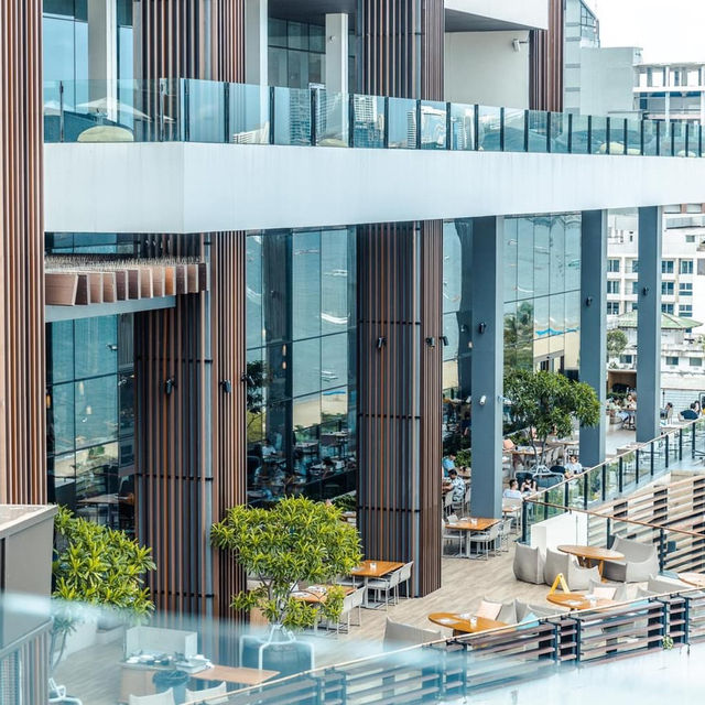 โรงแรมสวย กลางเมืองพัทยา เห็นพลุชัดมากๆ