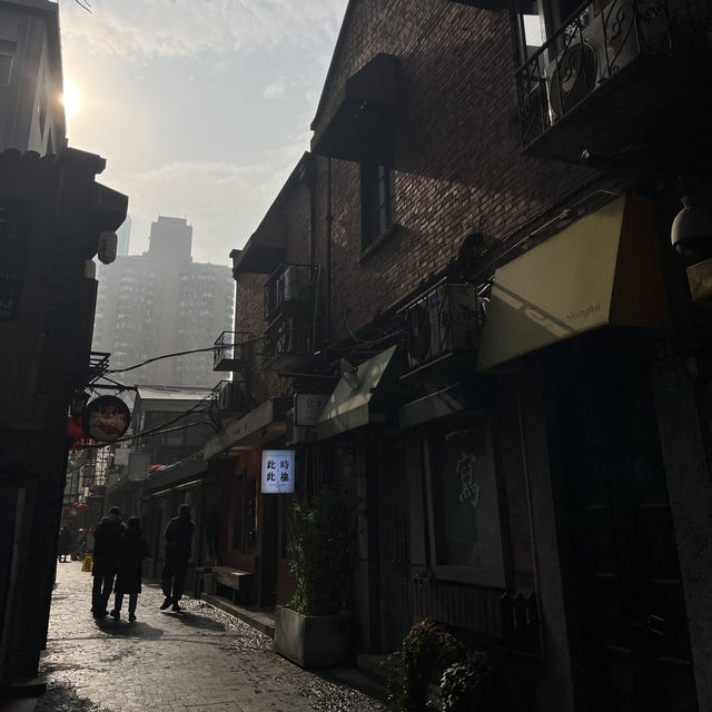 Discovering Shanghai a 2 days Itinerary: A Journey Through Iconic Landmarks