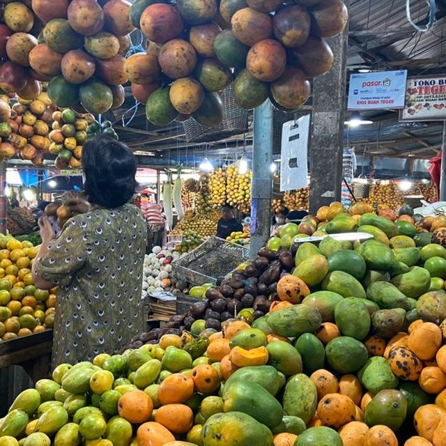 BERASTAGI FRUIT MARKET @MEDAN