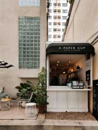 A paper cup coffee & friends คาเฟ่สะพานควาย
