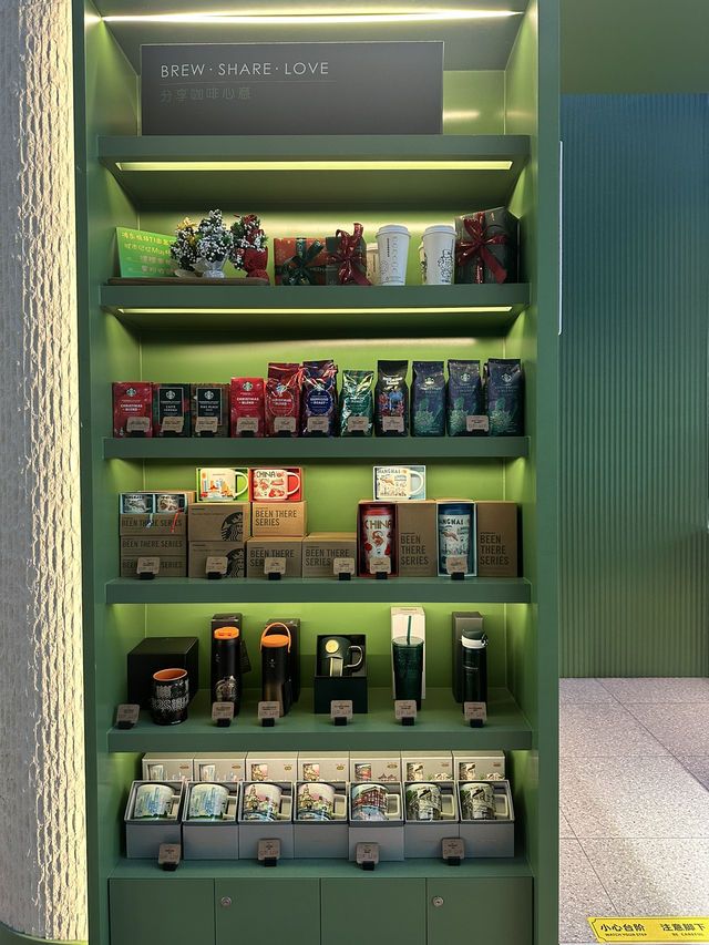 【中国🇨🇳上海】朝早くから開いている空港のおしゃれスターバックス☕️