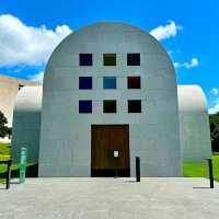 BLANTON MUSEUM OF ART.