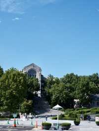 EHWA UNIVERSITY | A SCENIC CAMPUS FILLED WITH TRADITION AND MODERNITY