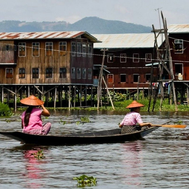 Lifestyle of people in Inle Lake 