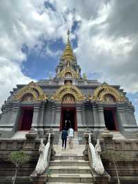 ขึ้นดอยแม่สลอง ไหว้พระบรมธาตุศรีนครินฯ