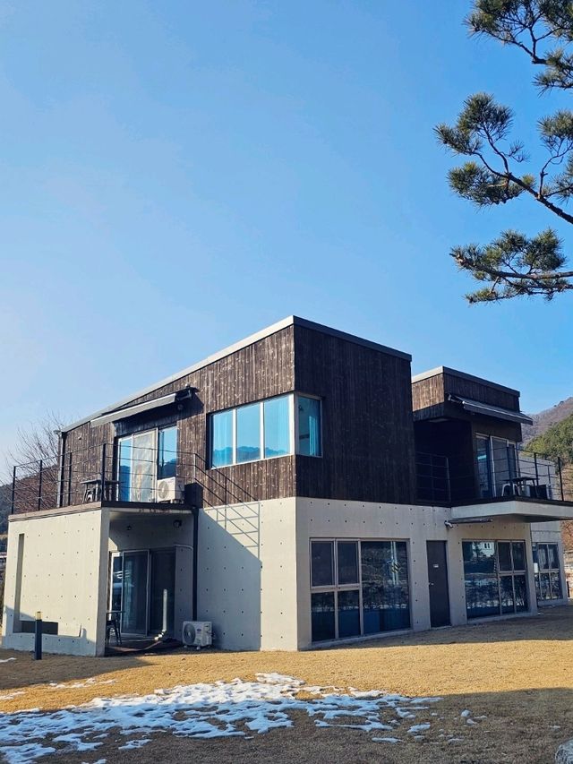 화이트톤의 로맨틱 전라도 무주 감성 숙소 추천